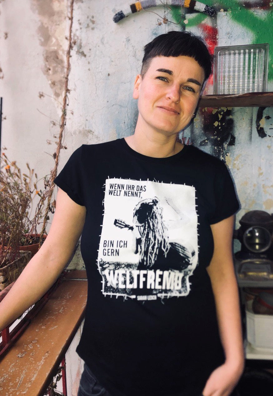Sarah Lesch - Weltfremd tailliert - T-Shirt
